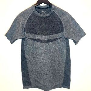 Kyodan Men’s athletic tee, charcoal grey and black, s/m